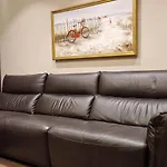 Deluxe דירה טיראנה
