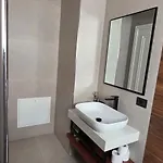 Deluxe דירה *